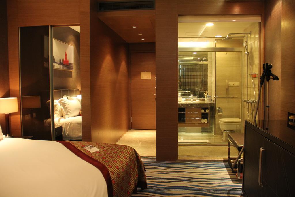 Brigh Radiance Hotel Янтай Екстериор снимка