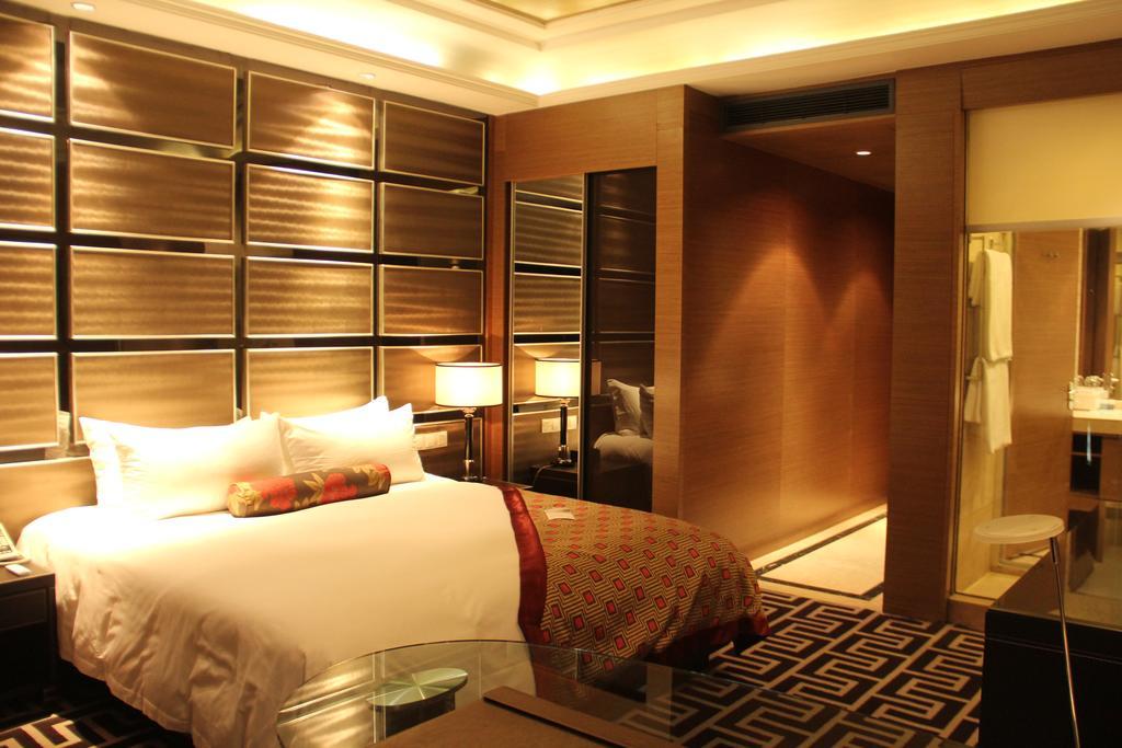 Brigh Radiance Hotel Янтай Екстериор снимка