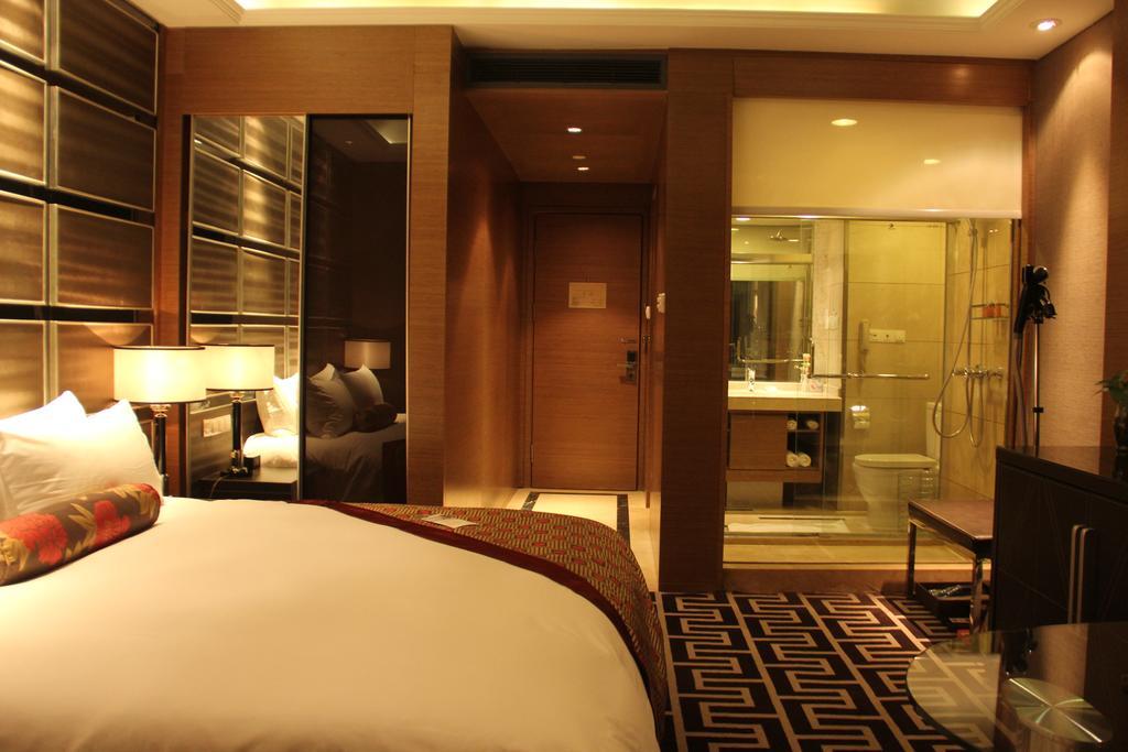 Brigh Radiance Hotel Янтай Екстериор снимка
