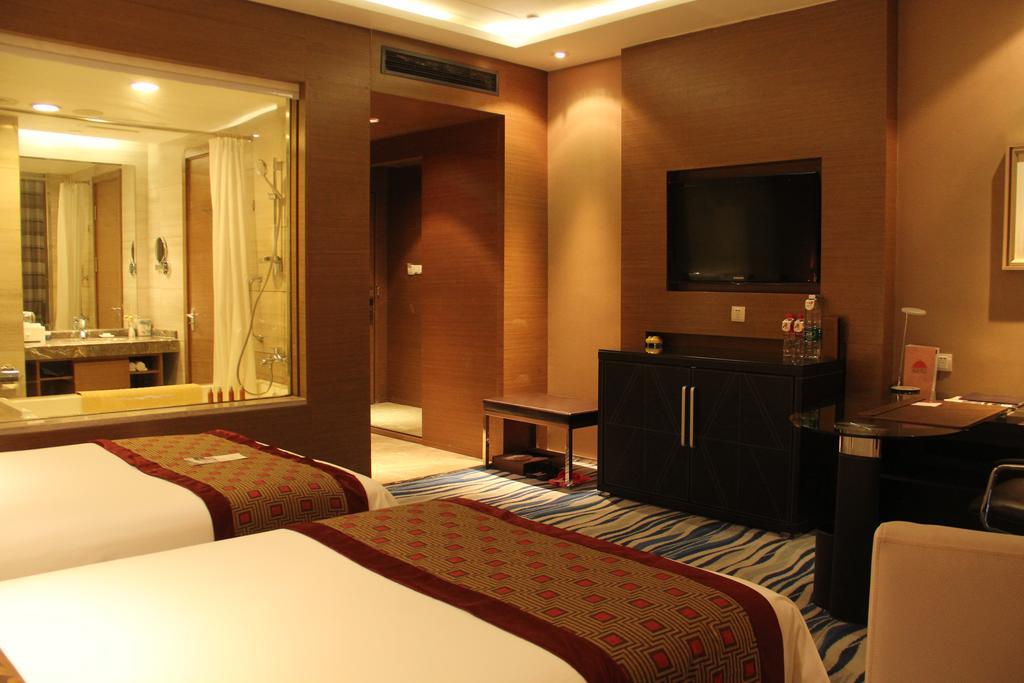 Brigh Radiance Hotel Янтай Екстериор снимка