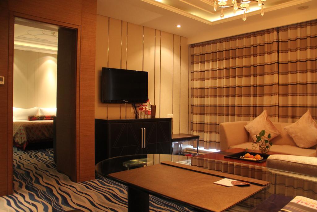 Brigh Radiance Hotel Янтай Екстериор снимка
