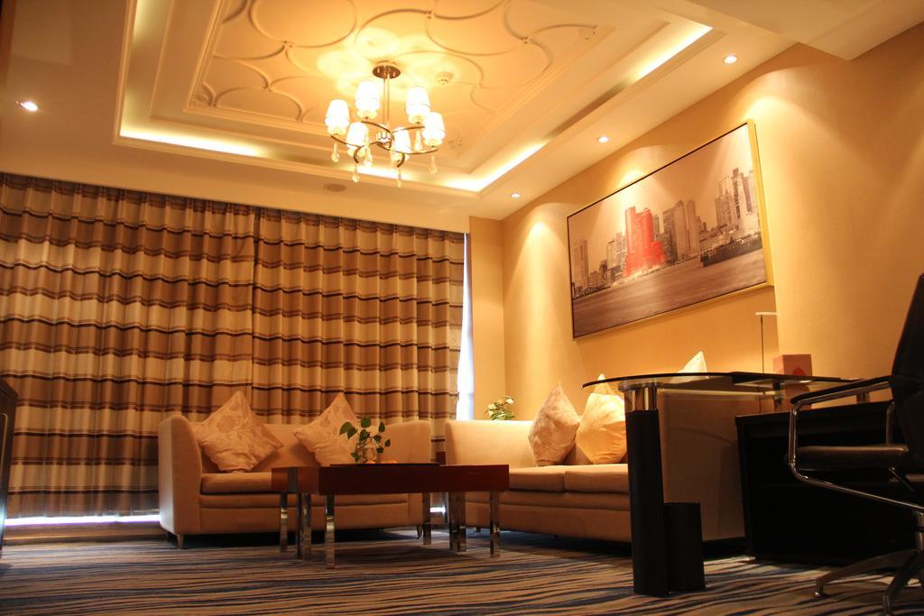 Brigh Radiance Hotel Янтай Екстериор снимка