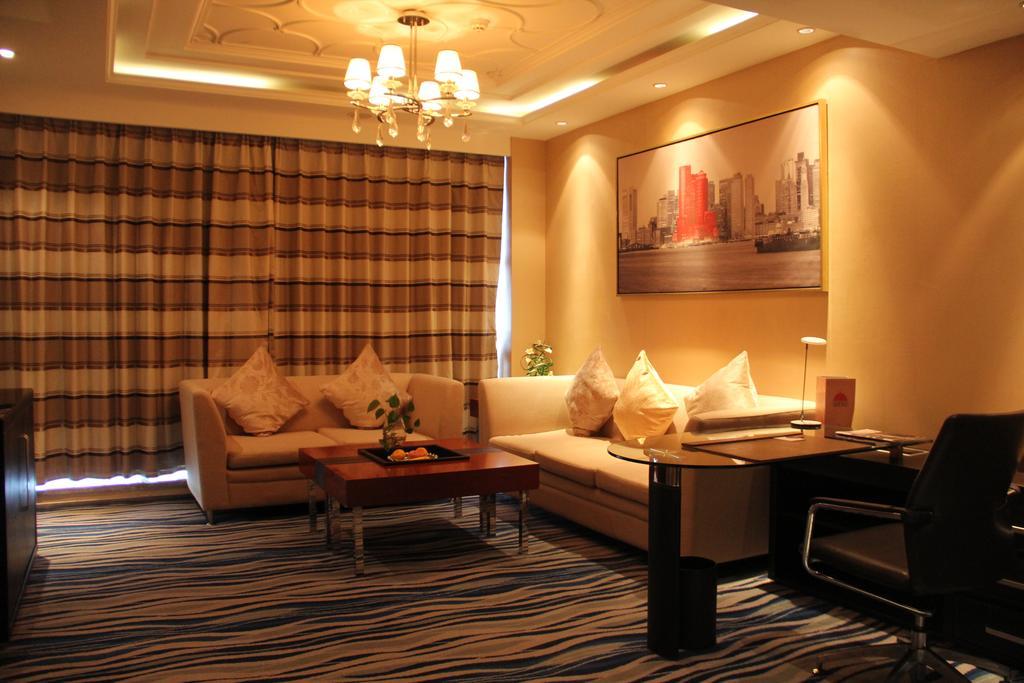 Brigh Radiance Hotel Янтай Екстериор снимка