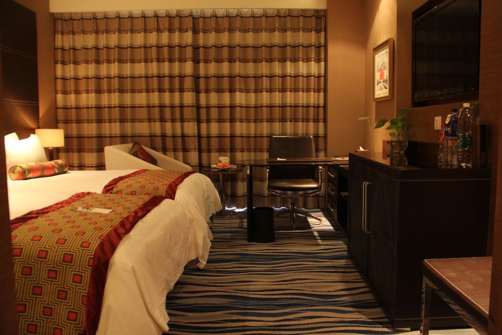 Brigh Radiance Hotel Янтай Екстериор снимка