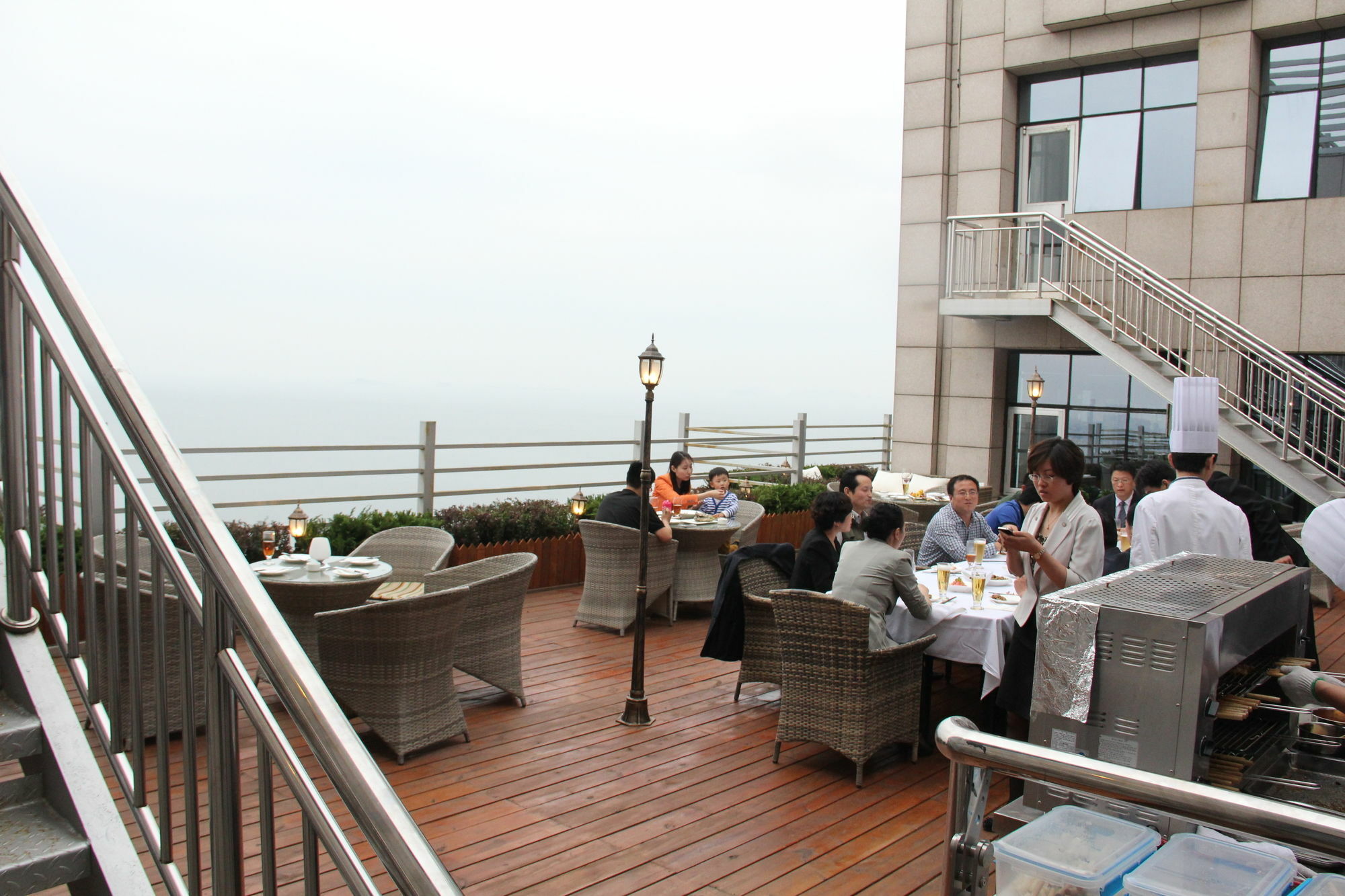 Brigh Radiance Hotel Янтай Екстериор снимка